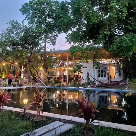 Bohemiaz Resort And Spa Kampot Exterior foto