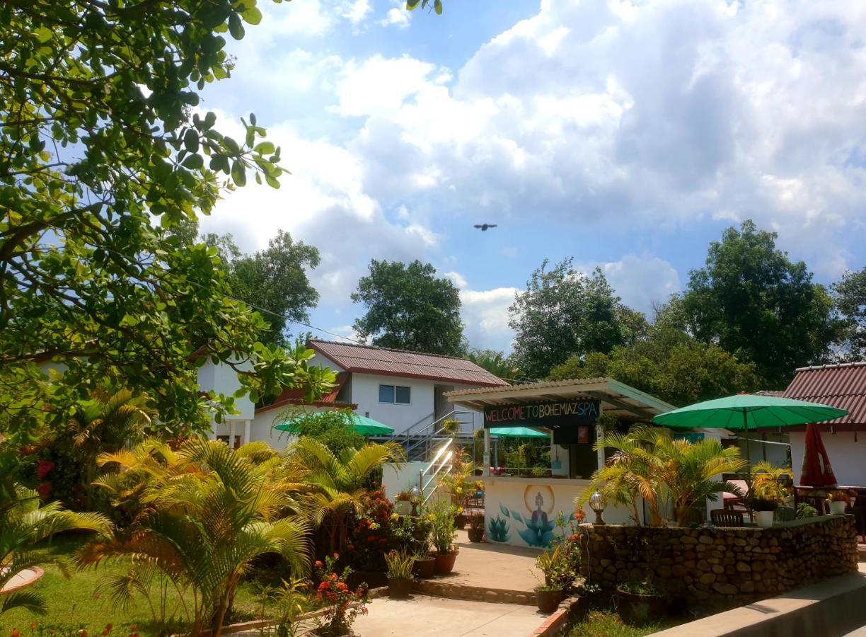Bohemiaz Resort And Spa Kampot Exterior foto